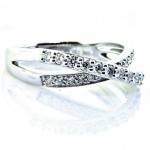 Ladies 18K Twist Diamond Anniversary