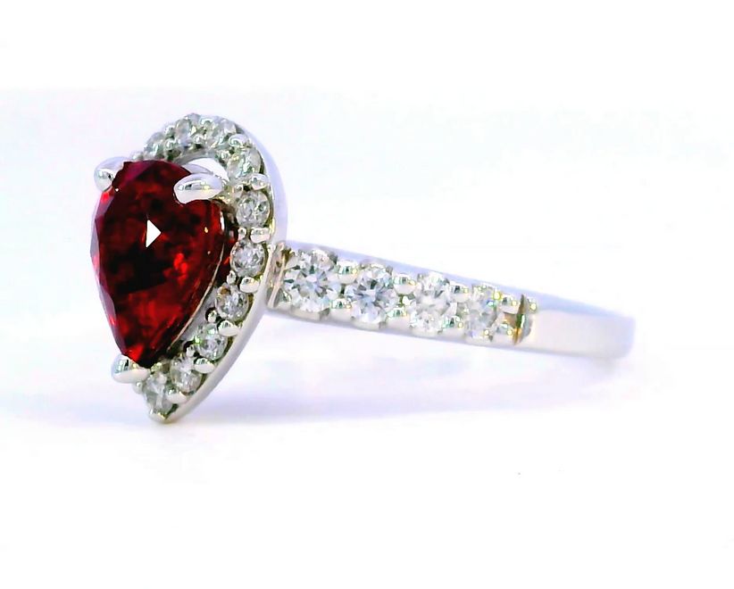 Sunset Sapphire 2.19ctw side